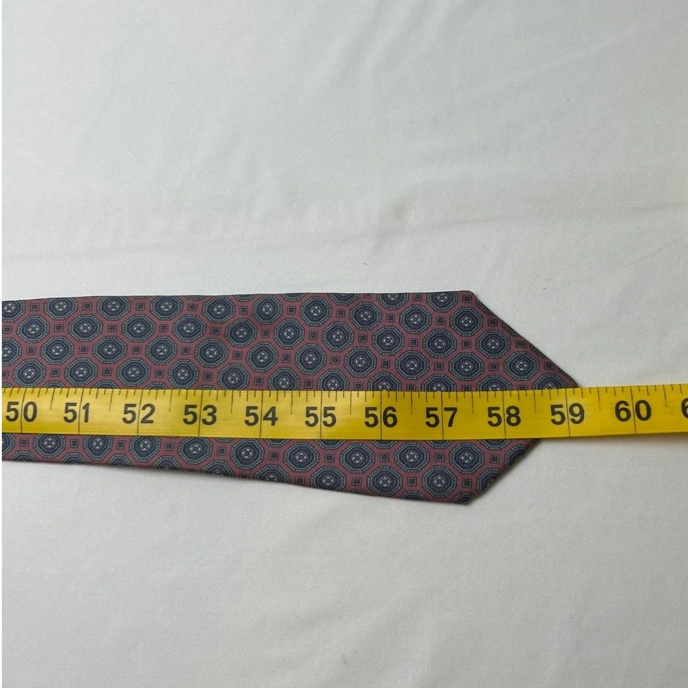 Van Heusen Men 417 Geometric Medallion Silk Necktie 59